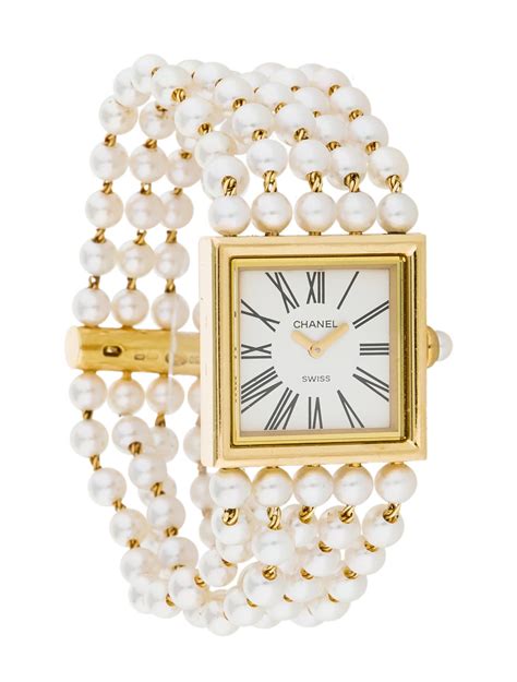 chanel mademoiselle akoya pearl watch|Chanel Mademoiselle Akoya Pearl Watch .